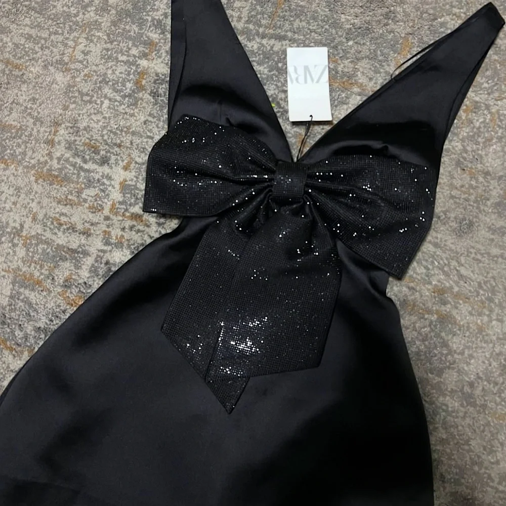 Size XS | Zara |Elegant Black Dress with Large Bow - Picture 3 of 15